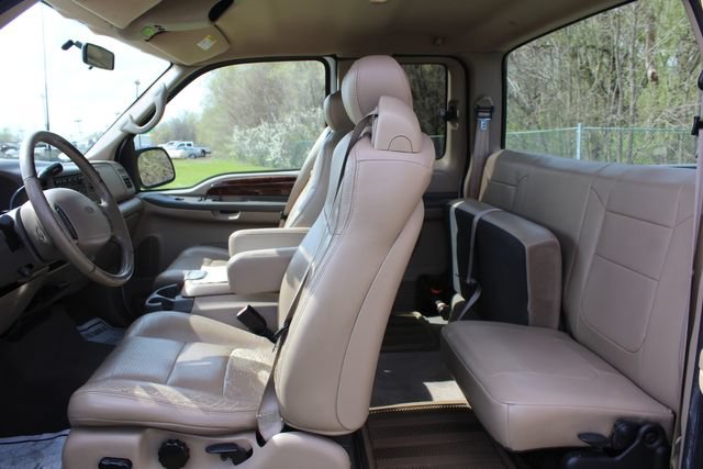 Used 2001 Ford F350 Lariat RWD image 22