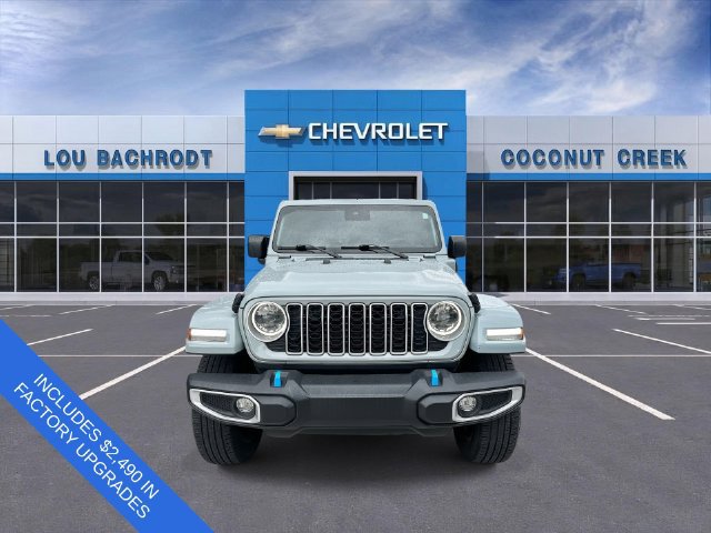 Used 2024 Jeep Wrangler Unlimited Sahara AWD/4WD image 3