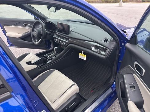 Used 2025 Acura Integra A-Spec image 13