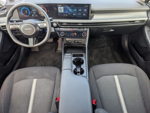 Used 2025 Hyundai Sonata SEL FWD image 5