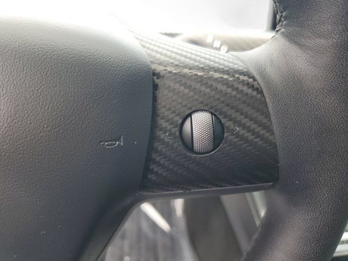 Used 2021 Tesla Model Y Performance AWD/4WD image 25