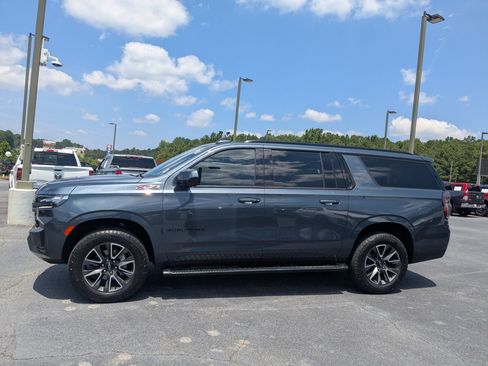 Used 2021 Chevrolet Suburban Z71 w/ Rear Media and Nav Package AWD/4WD image 8