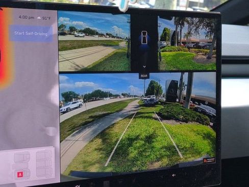 Used 2024 Tesla Cybertruck AWD Crew Cab image 18