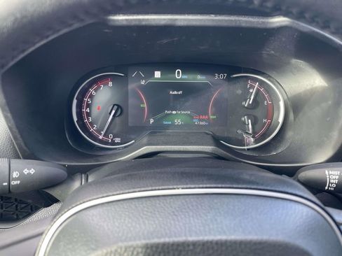 Used 2023 Toyota RAV4 XLE Premium image 37