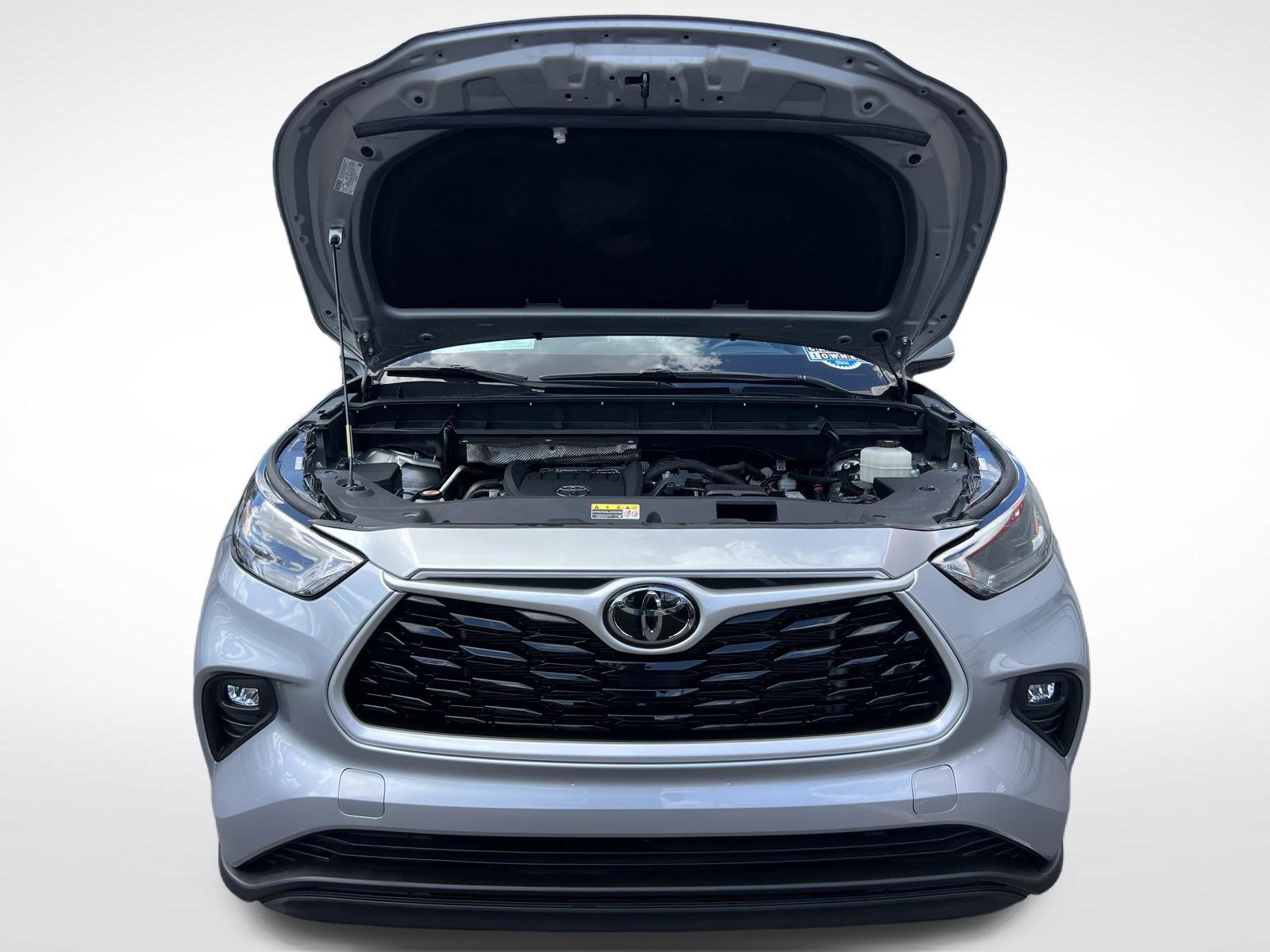 Used 2023 Toyota Highlander XLE FWD image 16