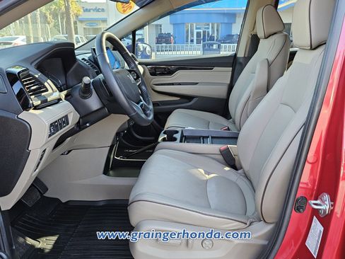 Certified 2024 Honda Odyssey Elite image 10