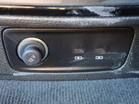 Certified 2025 Audi Q3 2.0T Premium Plus w/ Premium Plus Package image 11