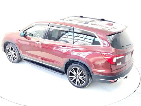 Used 2019 Honda Pilot Elite image 16