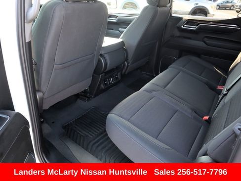 Used 2025 Chevrolet Silverado 1500 LT image 14