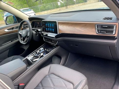 New 2026 Volkswagen Atlas SE AWD/4WD image 9