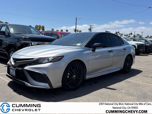 Used 2022 Toyota Camry XSE FWD image 1