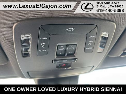 Used 2021 Toyota Sienna XSE w/ XSE Plus Package FWD image 9