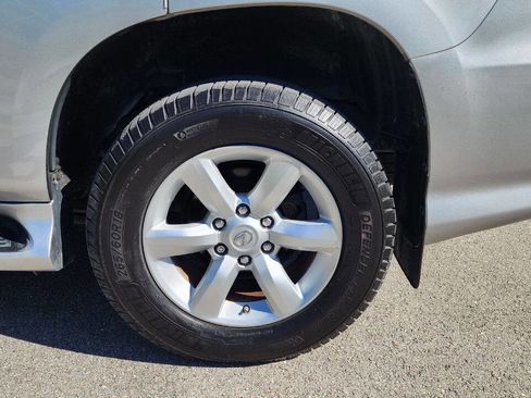 Used 2016 Lexus GX 460 image 44