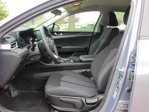 Used 2021 Kia K5 LXS FWD image 14