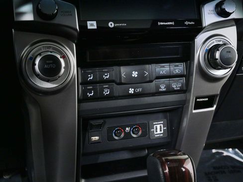 Used 2022 Toyota 4Runner Limited RWD image 13