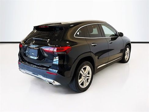 Certified 2022 Mercedes-Benz GLA 250 4MATIC image 3