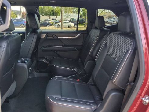 Used 2024 GMC Acadia Denali w/ Super Cruise Package AWD/4WD image 32