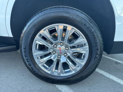 Used 2025 GMC Yukon Denali image 30