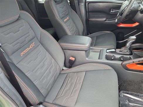 Certified 2025 Nissan Frontier PRO-4X image 15
