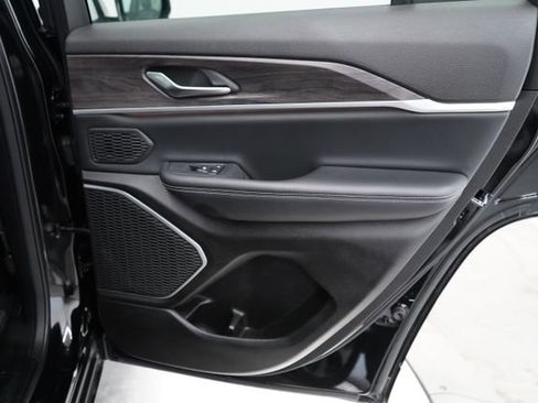 Used 2022 Jeep Grand Cherokee Limited 4xe image 66