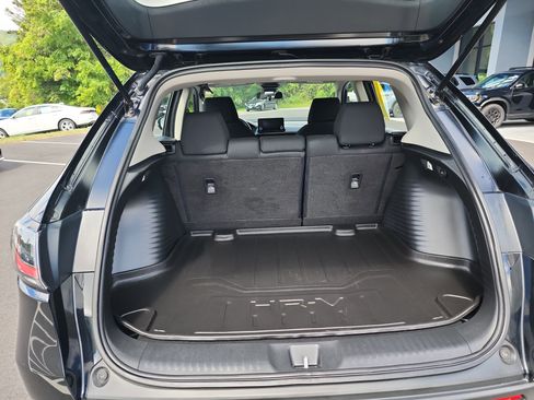 Certified 2023 Honda HR-V LX image 6