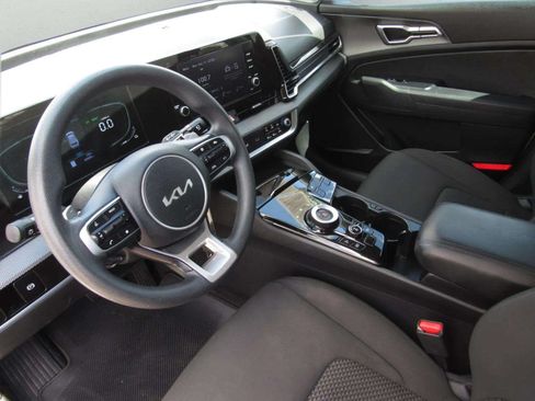 Used 2023 Kia Sportage LX AWD/4WD image 15