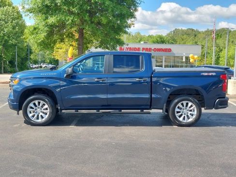 Used 2022 Chevrolet Silverado 1500 Custom AWD/4WD image 6