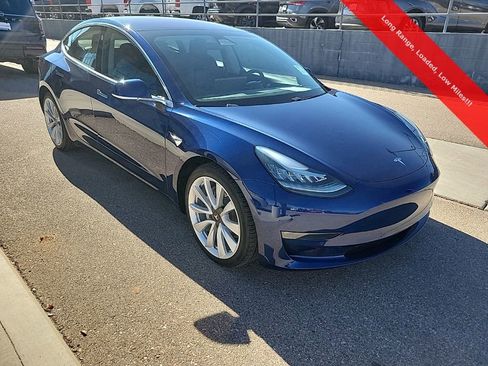 Used 2018 Tesla Model 3 Long Range image 9