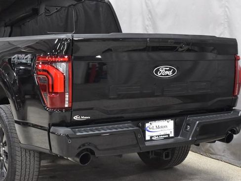 Used 2025 Ford F150 Lariat image 9