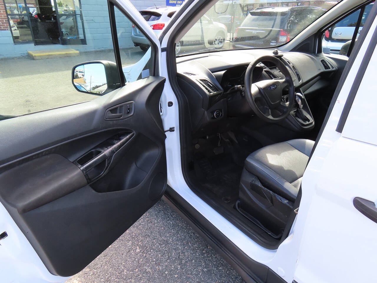 Used 2018 Ford Transit Connect XL FWD image 18