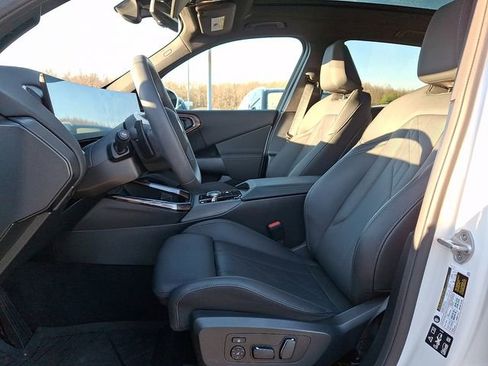 Certified 2025 BMW X3 xDrive30i w/ Convenience Package image 14