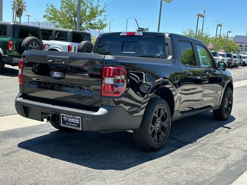 New 2026 Ford Maverick Lariat w/ Black Appearance Package AWD/4WD image 8