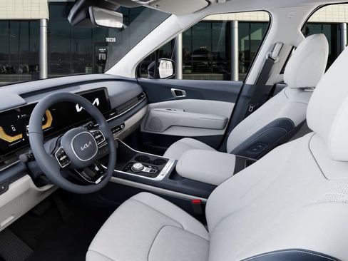 New 2026 Kia Carnival EX FWD image 17