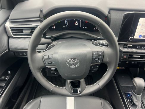 Certified 2025 Toyota Camry SE image 19