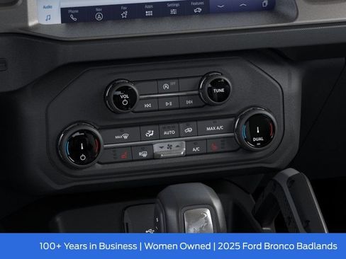 New 2025 Ford Bronco Badlands AWD/4WD image 18