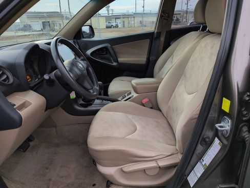 Used 2011 Toyota RAV4 4WD w/ Base L4 Extra Value Pkg image 9