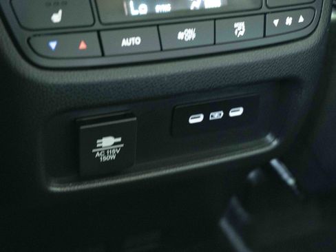 Used 2024 Honda Pilot Elite image 44