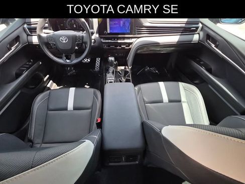 Used 2025 Toyota Camry SE w/ Convenience Package FWD image 19
