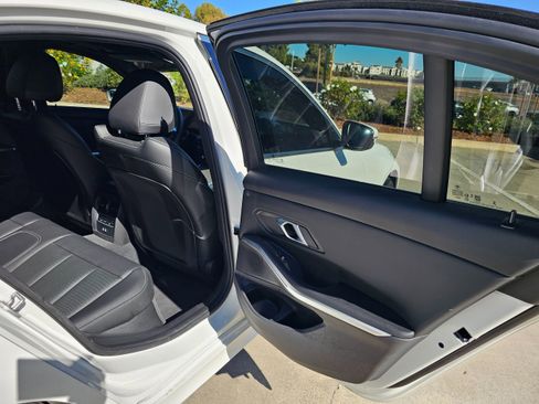 Used 2025 BMW 330i xDrive Sedan image 26