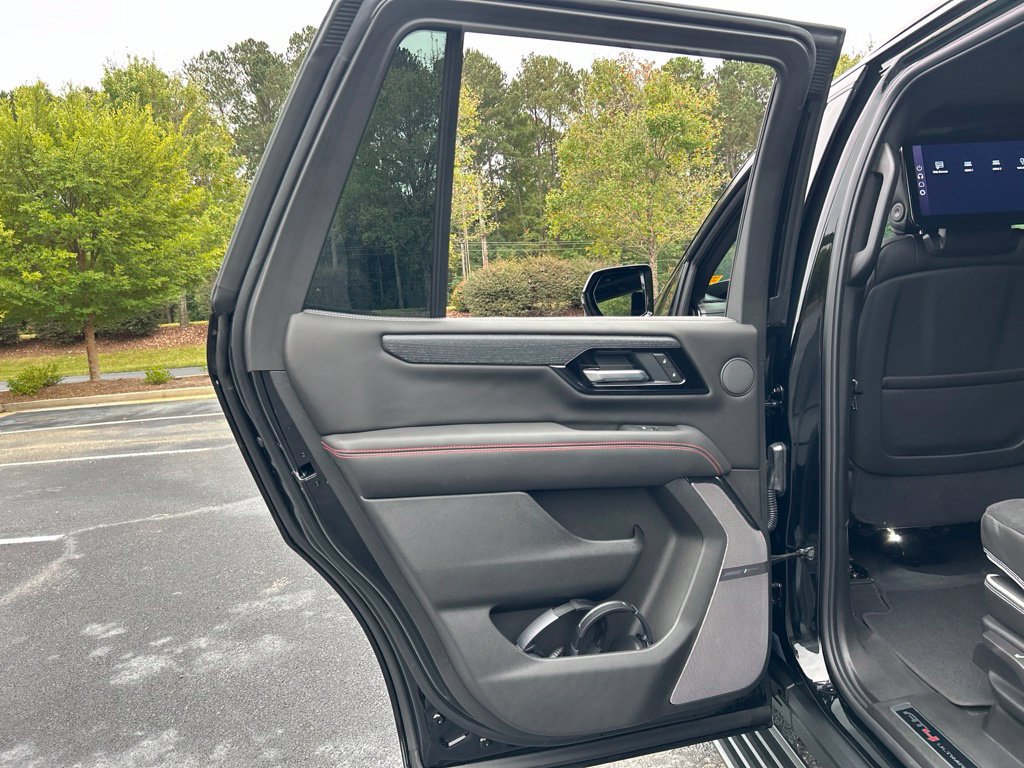 Used 2026 GMC Yukon AT4 Ultimate AWD/4WD image 35