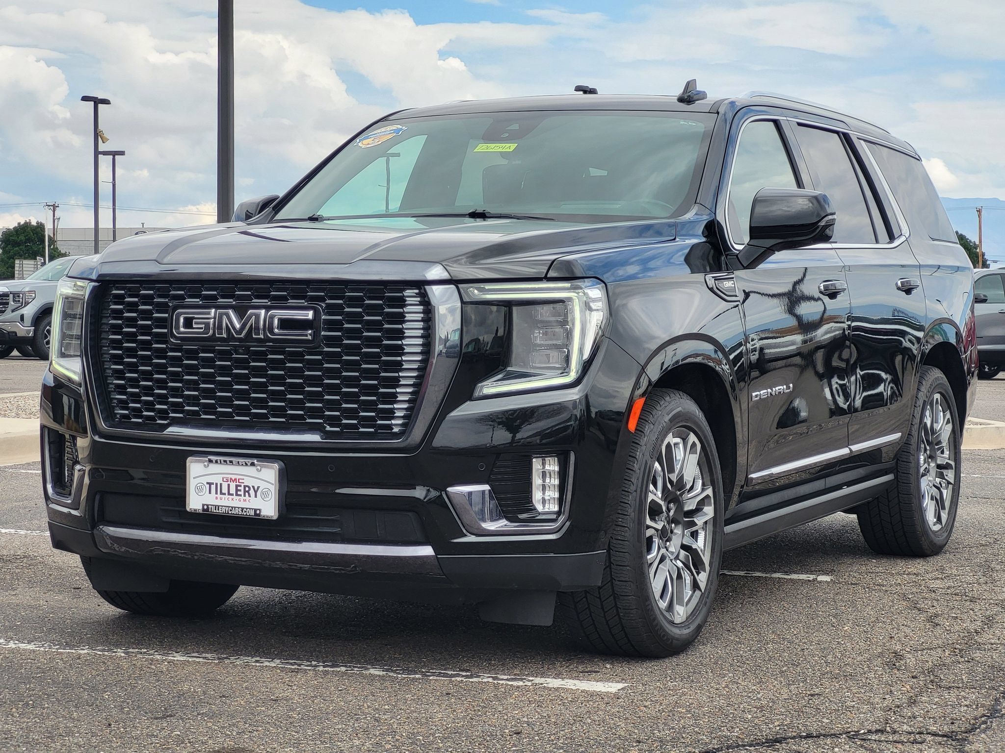 Used 2023 GMC Yukon Denali Ultimate AWD/4WD image 4