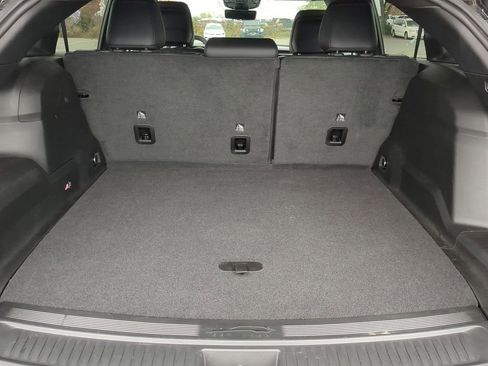 Used 2025 Jeep Wagoneer S Launch Edition image 12