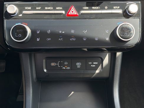 Certified 2026 Hyundai Tucson Limited AWD/4WD image 24