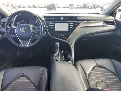 Used 2019 Toyota Camry SE image 24