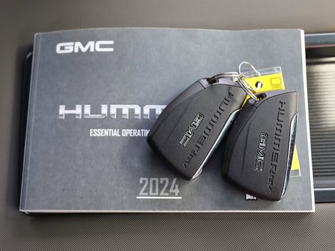 Used 2024 GMC Hummer EV 3X w/ Omega Edition image 5