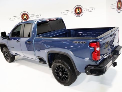 Used 2026 Chevrolet Silverado 2500 Custom w/ Custom Value Package image 11