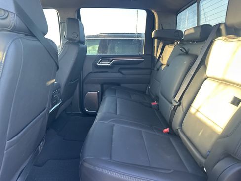 Used 2024 GMC Sierra 2500 Denali w/ Technology Package image 37