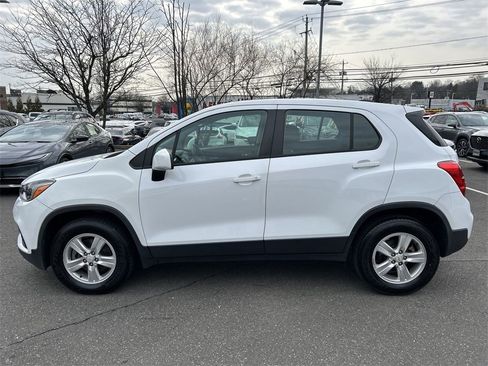 Used 2018 Chevrolet Trax LS image 5