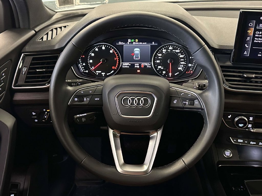 Used 2023 Audi Q5 2.0T Premium w/ Convenience Package AWD/4WD image 18