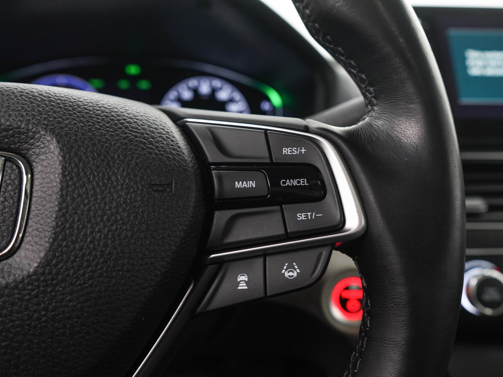Used 2018 Honda Accord EX-L image 25